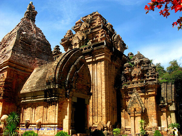 tháp bà po nagar địa điểm du lịch nha trang