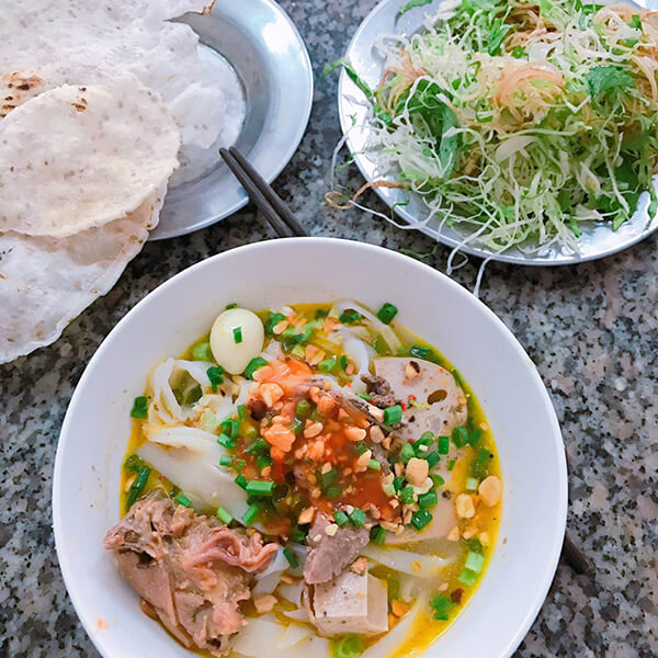mì quảng nha trang