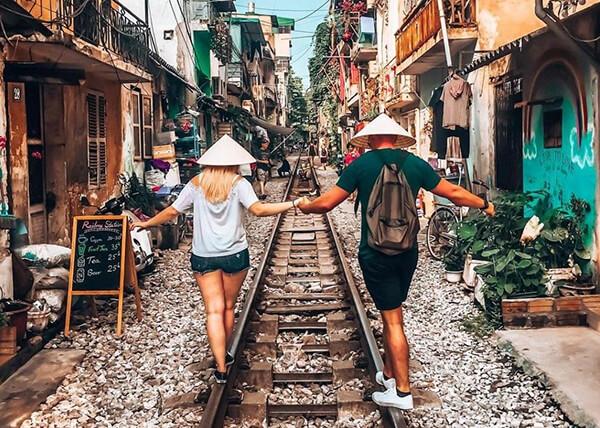 địa điẻm check in sống ảo phố đường tàu hà nội