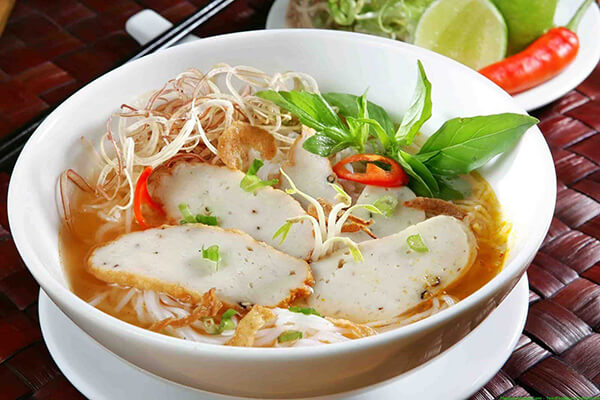 bánh canh chả cá món ngon phú quốc
