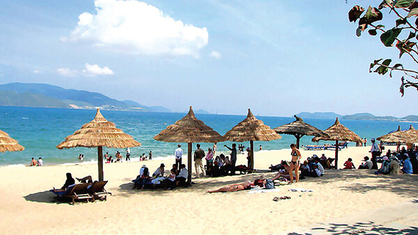 bãi biển mỹ khê địa điểm du lịch đà nẵng