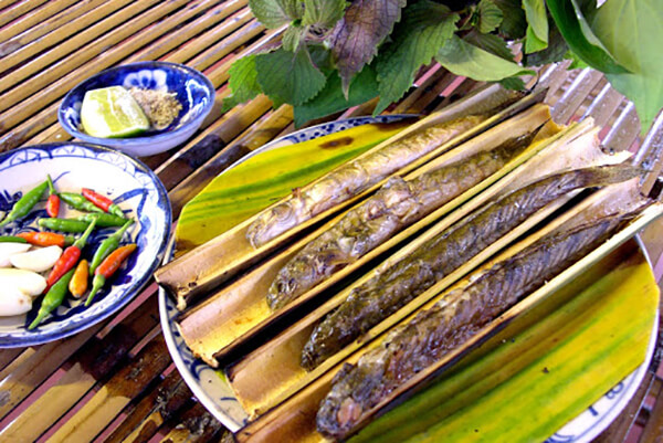 cá kèo nướng ống sậy