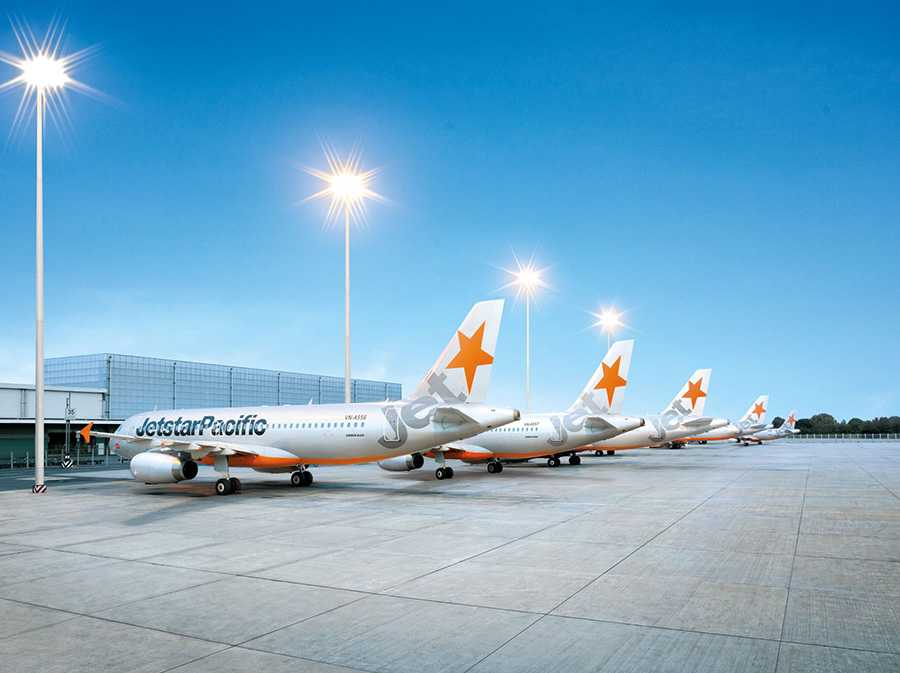 dat-ve-may-bay-jetstar-truc-tuyen-1