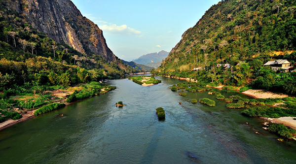 mua-ve-may-bay-di-lao-gia-re-5